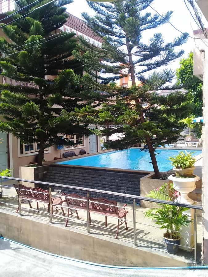 Ban Tyrol Hotel Patong Buitenkant foto
